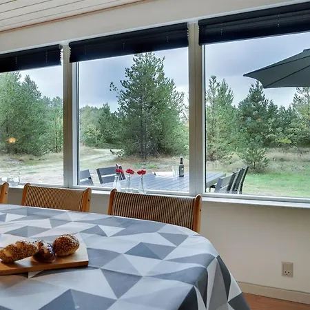 Micke - 3-2km From The Sea By Interhome *