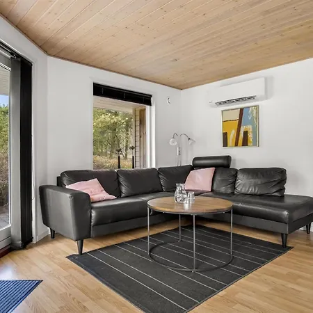Hébergement de vacances Micke - 3-2km From The Sea By Interhome
